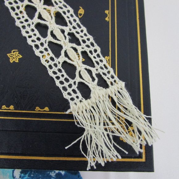 Vintage Maltese Bobbin Lace Bookmark - Picture 2 of 6